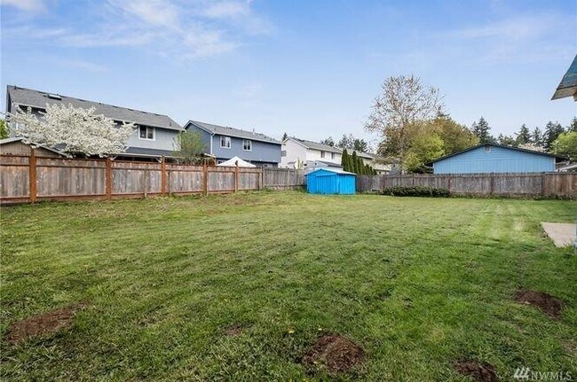 Building Photo - 18232 SE 262nd Pl