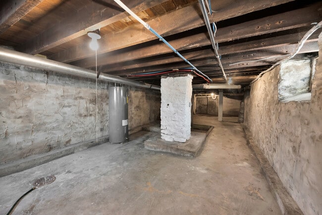 Building Photo - 4112 Kirby