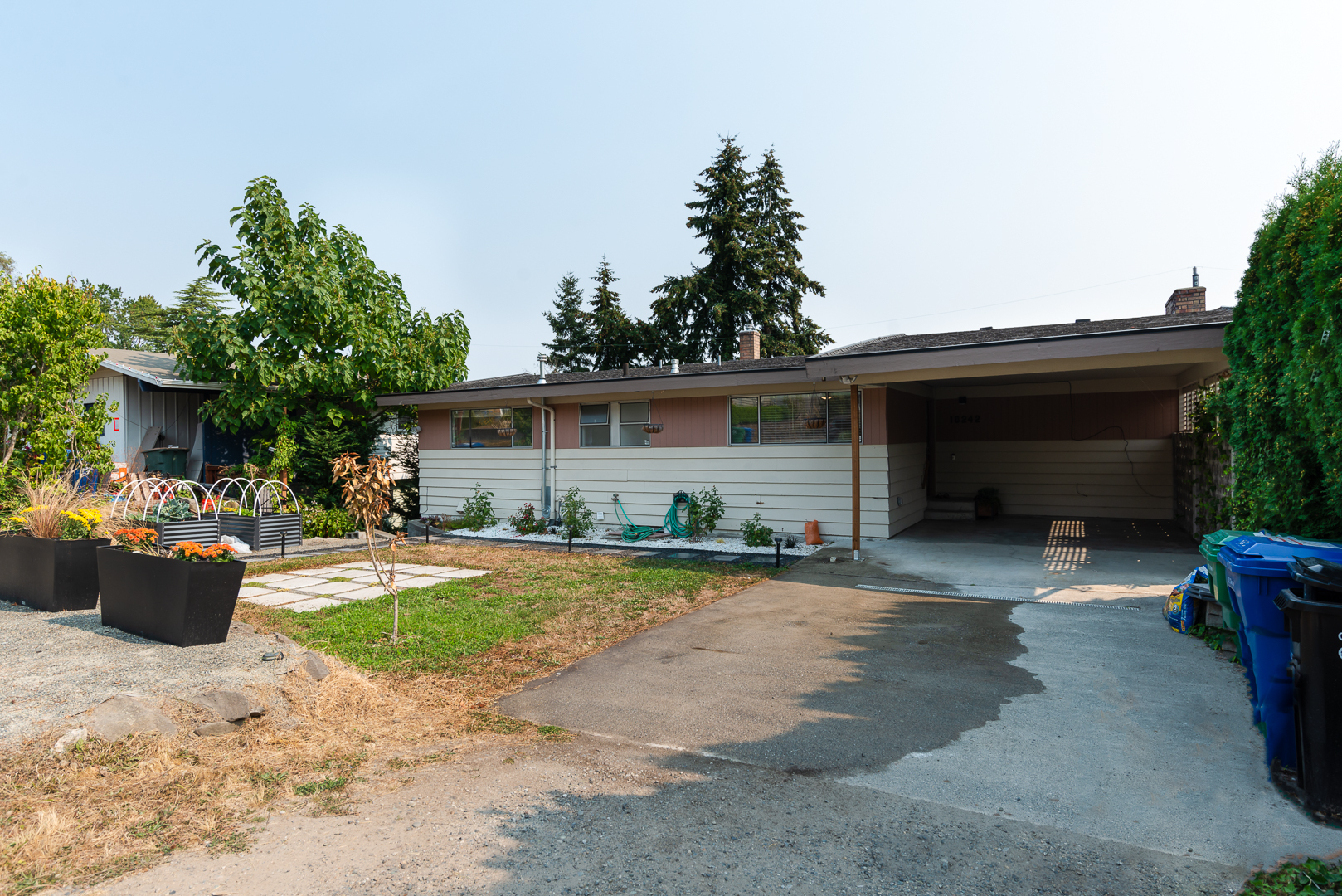 Building Photo - 10242 32nd Ave SW