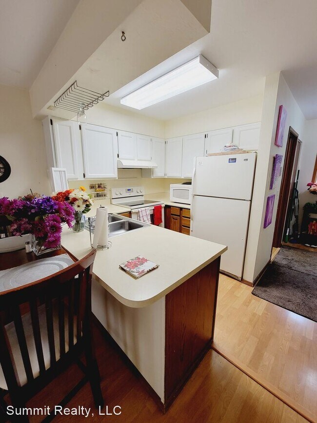Building Photo - 2 br, 1.5 bath House - 2575 Douglas Hwy 3