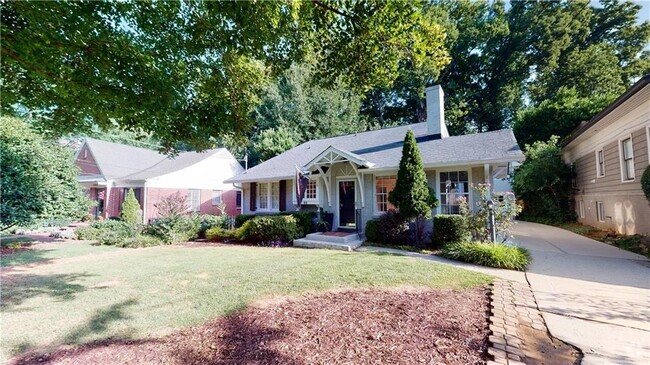 Building Photo - 972 Cumberland Rd NE