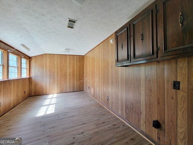 Building Photo - 334 Bill Rutledge Rd