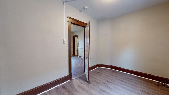 Building Photo - 3414 W 44th St