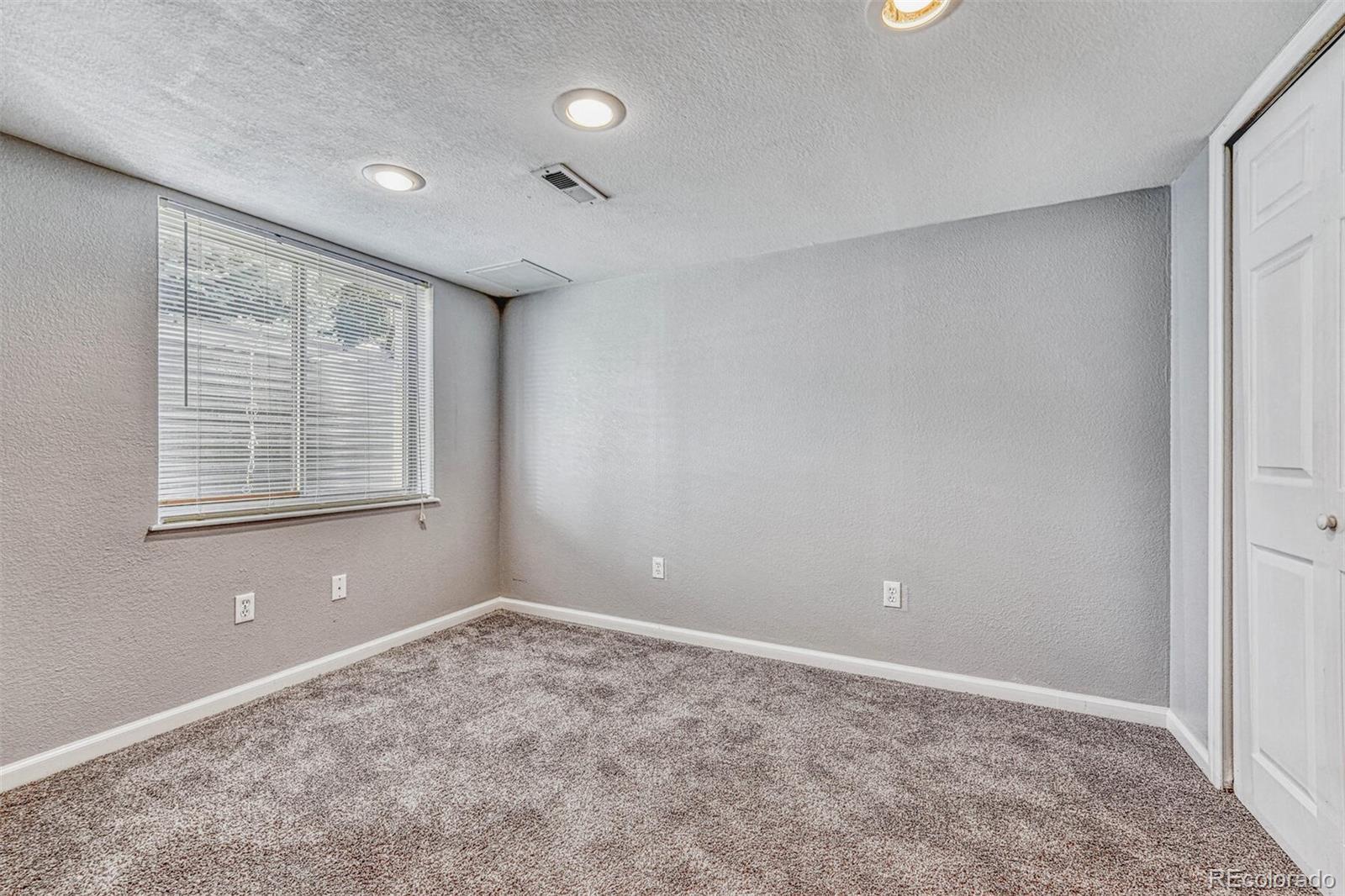 Bedroom 4 - lower level - 16441 Martingale Dr