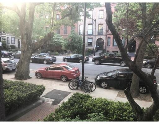 Building Photo - 461 Beacon St