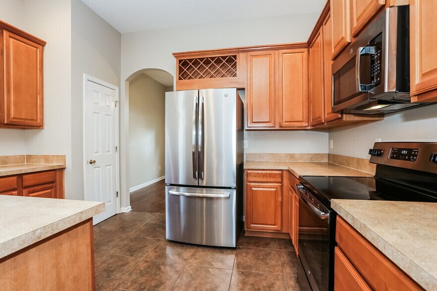 Building Photo - 741 Indigo Run Dr