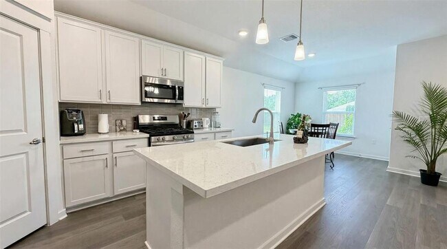 Building Photo - 7608 Purple Drop Bnd