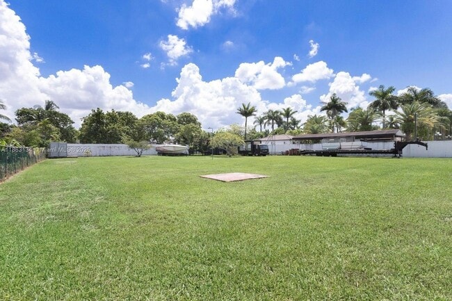 Building Photo - 161 SW 129th Ave