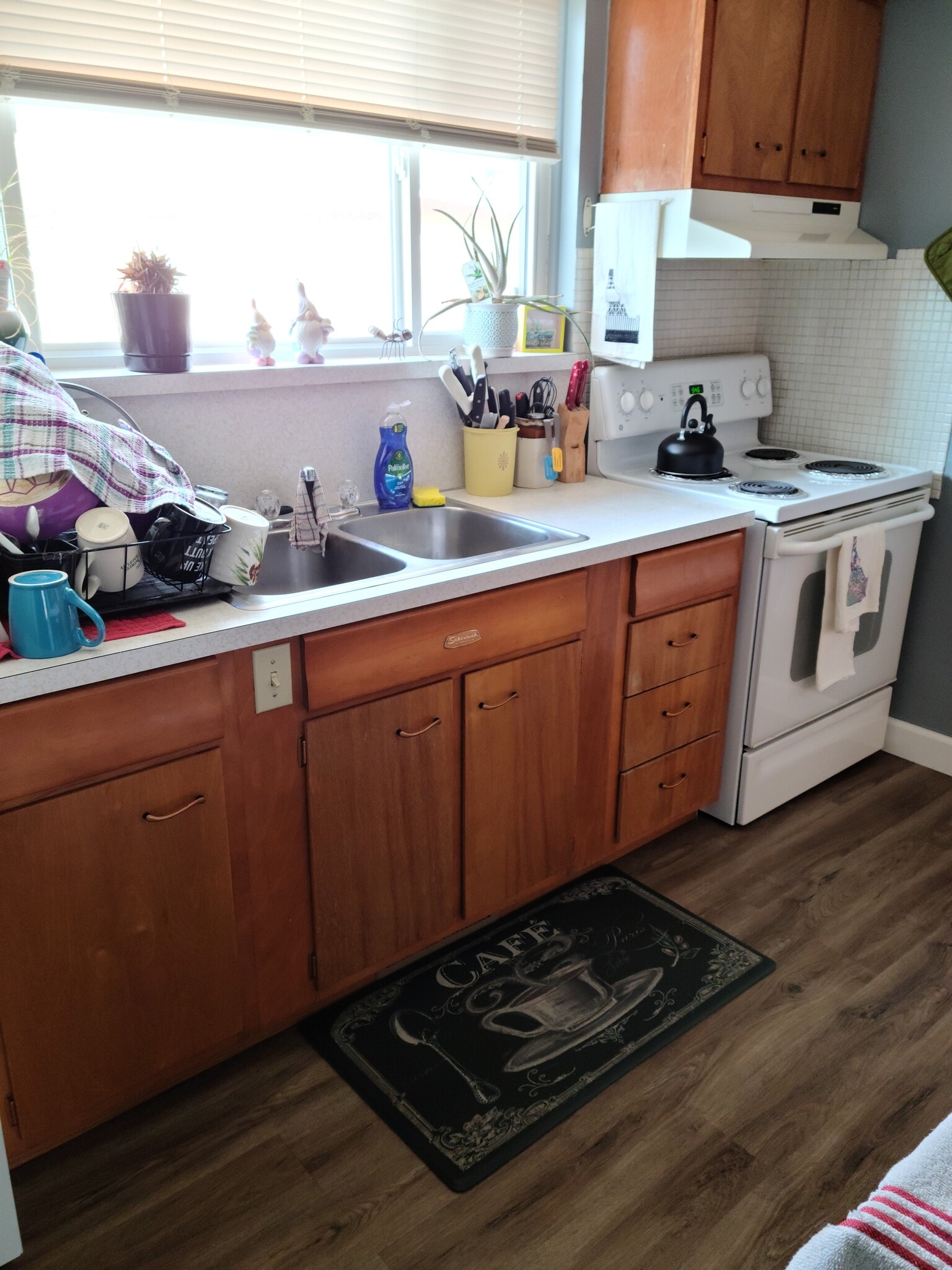 Building Photo - 120 Stanford Ave