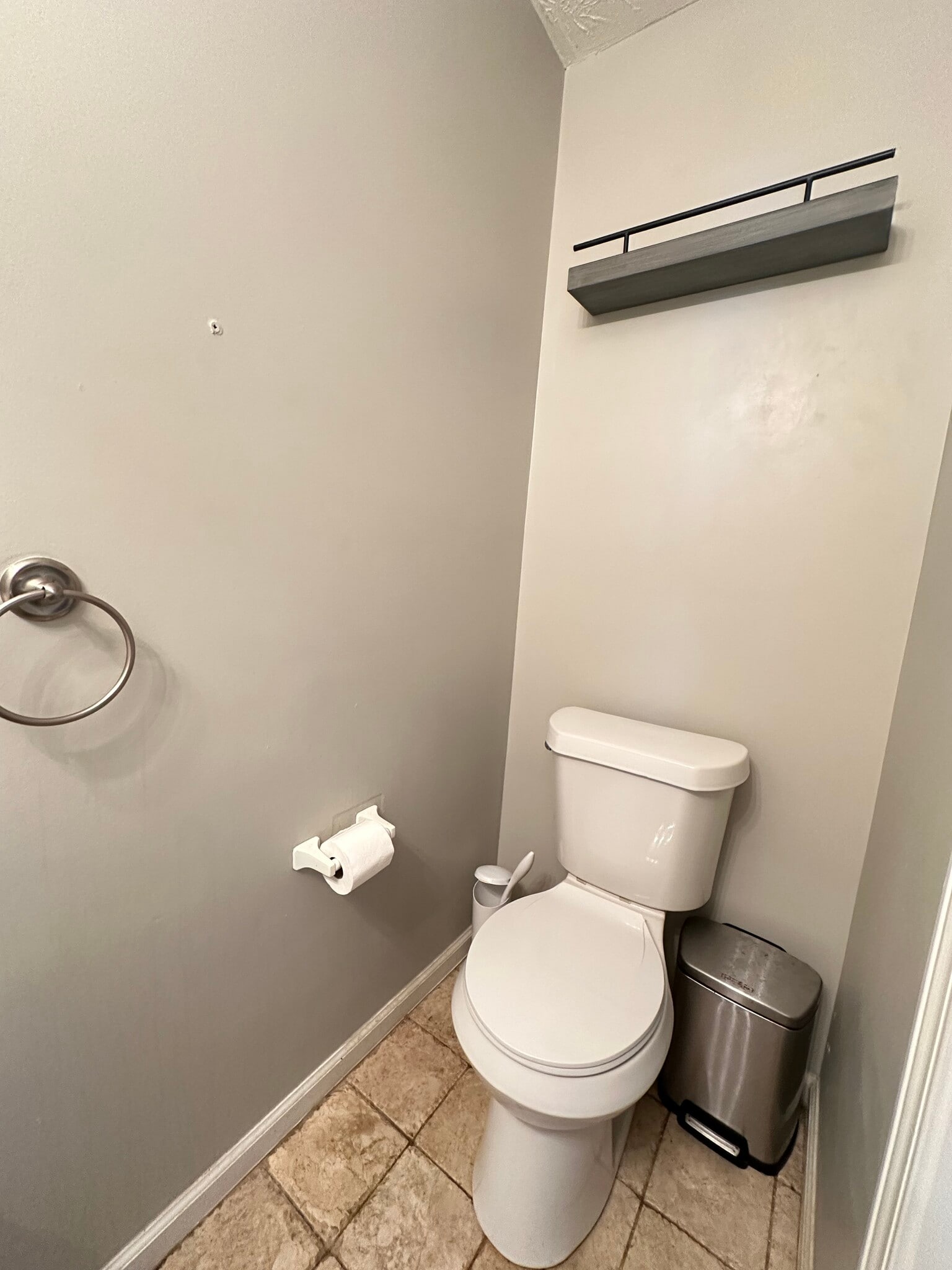 1/2 Bathroom - 2562 Plymouth Way