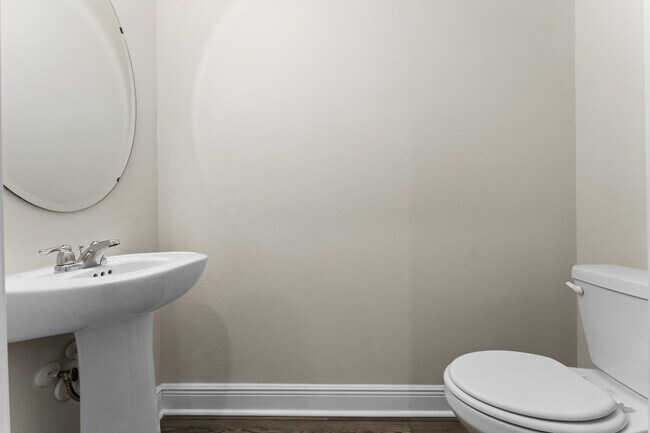 Building Photo - 4758 Kissimmee