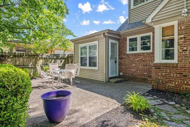 Building Photo - Sweet Warfleigh Home 3 Bedroom 2.5 bath Motivated To Rent!