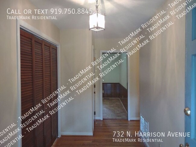 Building Photo - 732 N Harrison Ave