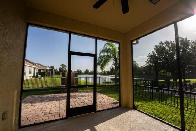 Building Photo - 7627 Stoney Hill Dr