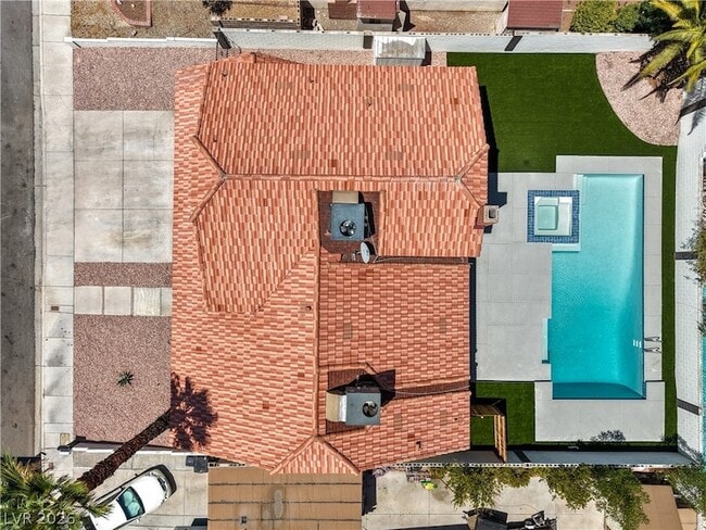 Building Photo - 6348 Vicuna Dr