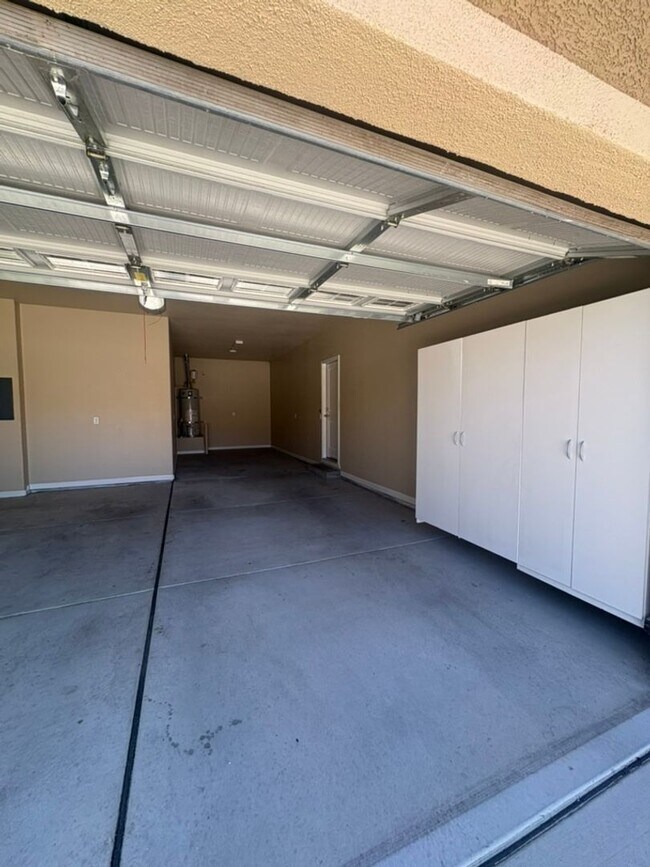Building Photo - 2827 Earthstone Dr