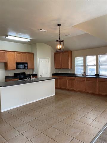 Building Photo - 656 Minkel Dr