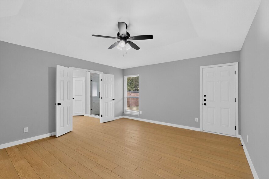 Building Photo - 2522 Larkspur Ln