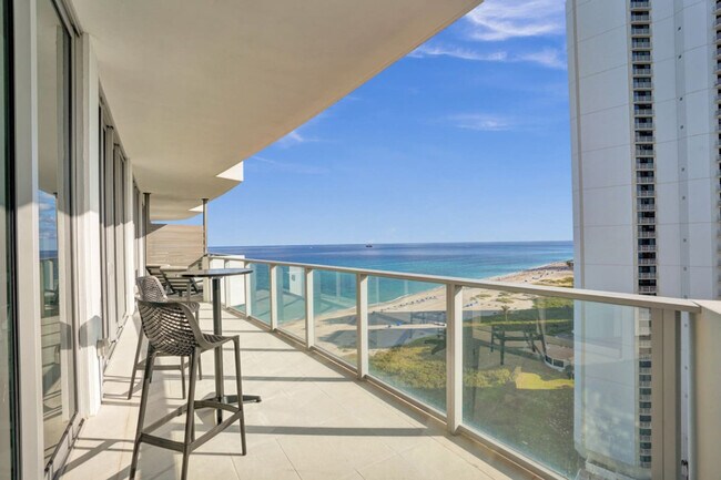 Building Photo - 3100 N Ocean Dr
