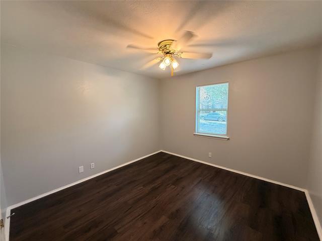 Building Photo - 825 Bryan Dr