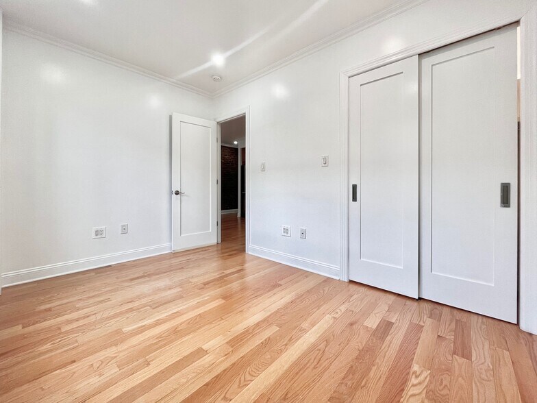 Building Photo - 125 Sherman Ave