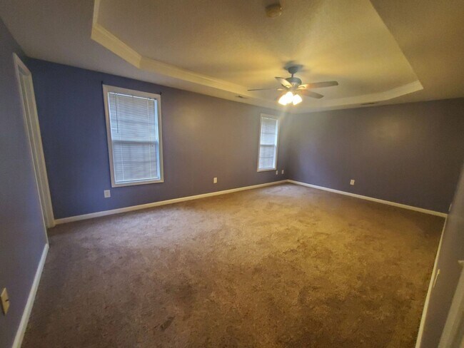 Building Photo - 21 Candler Ct