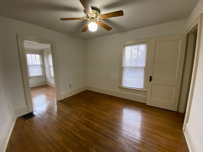 Building Photo - Indianola Ave 2777-2779 LAMT