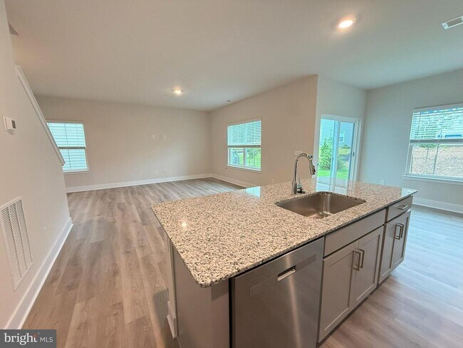 Building Photo - 126 Manasquan Wy