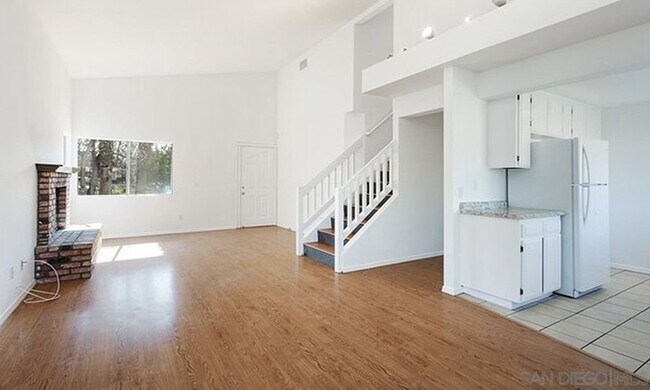Building Photo - 931 H St