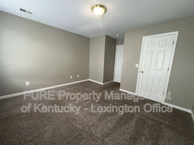 Building Photo - 226 Mousas Way