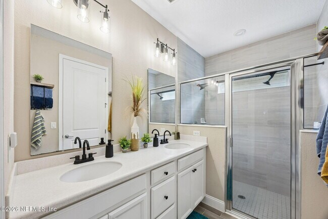Building Photo - 118 Sadler Ct