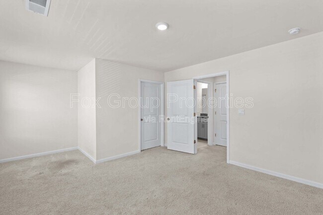 Building Photo - 4110 Steel Wy