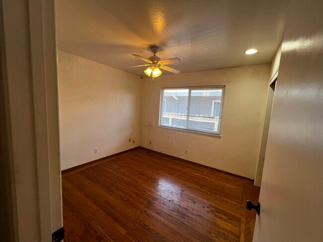 Building Photo - 2260 Crocker Way