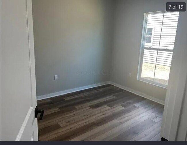 Building Photo - 566 Rochdale Run