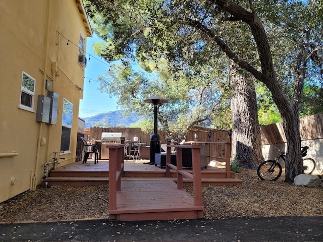 Building Photo - 2626 Montrose Ave