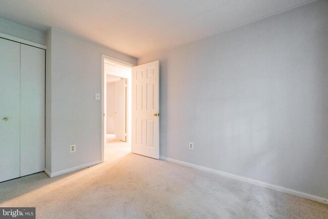 Building Photo - 5146 Bradfield Dr