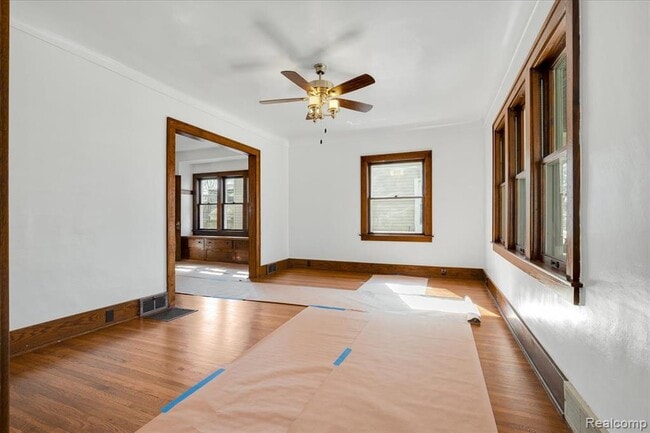 Building Photo - 522 N Washington Ave