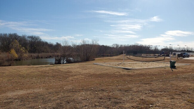 Building Photo - Hidden Creek Treasure