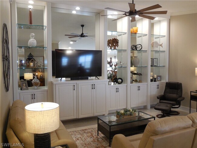 Building Photo - 5441 Guadeloupe Way