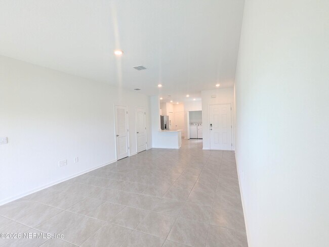 Building Photo - 213 Tidal Bch Ave