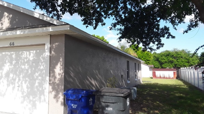 Building Photo - 616 Dharma Cir