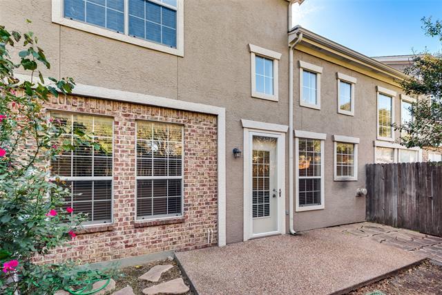 Building Photo - 2619 Corbeau Dr