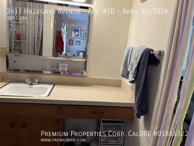 Building Photo - 2617 Hillegass Ave