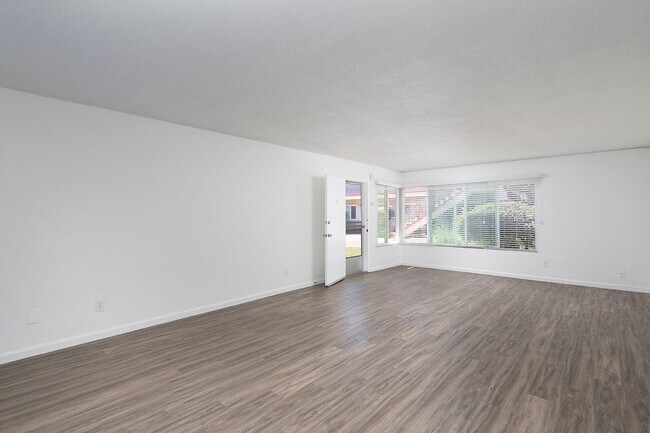 Building Photo - XL Charming 2bd/2ba Apt. in South Park
