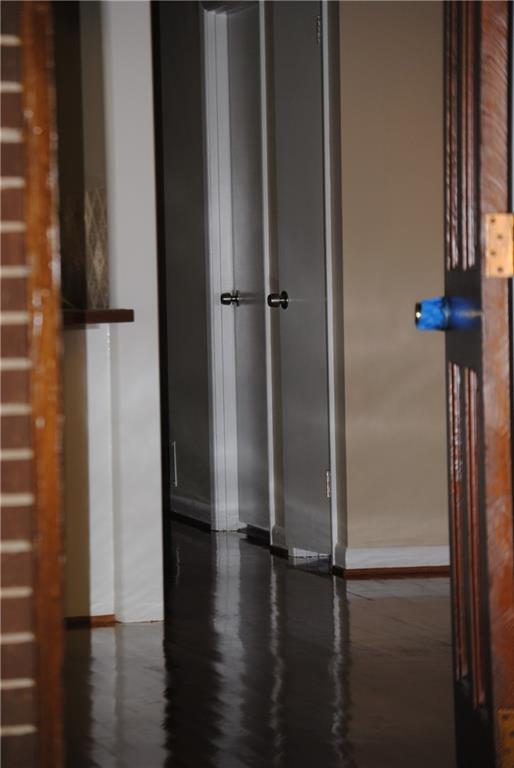 Building Photo - 1432 Spring Valley Ln