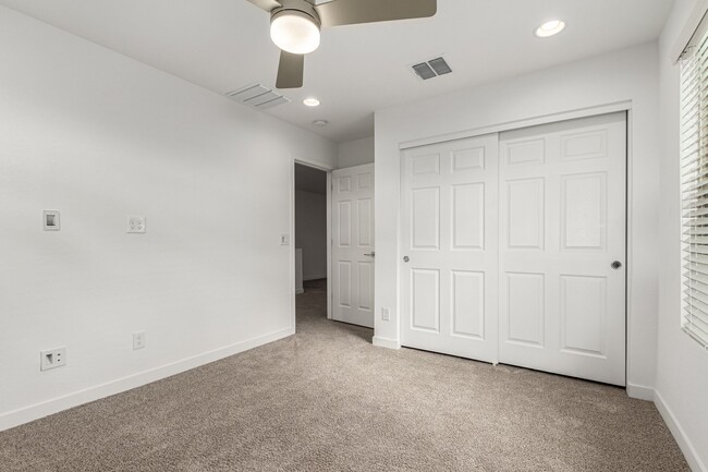 Building Photo - Beautiful home in Eastmark with 3 bedrooms...