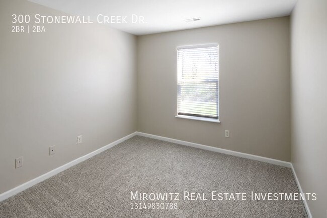 Building Photo - 300 Stonewall Creek Dr