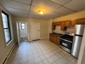 Building Photo - 2 Harvard St