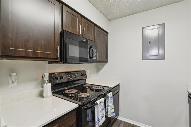 Building Photo - 1910 Joe Ramsey Blvd E