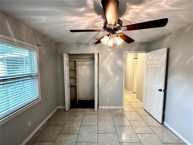 Building Photo - 8225 Pin Oak Ave